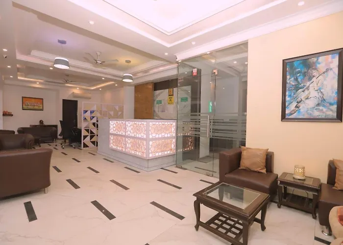 Hotel Almora Suites