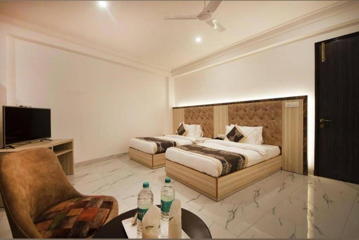 Almora Suites Hotel