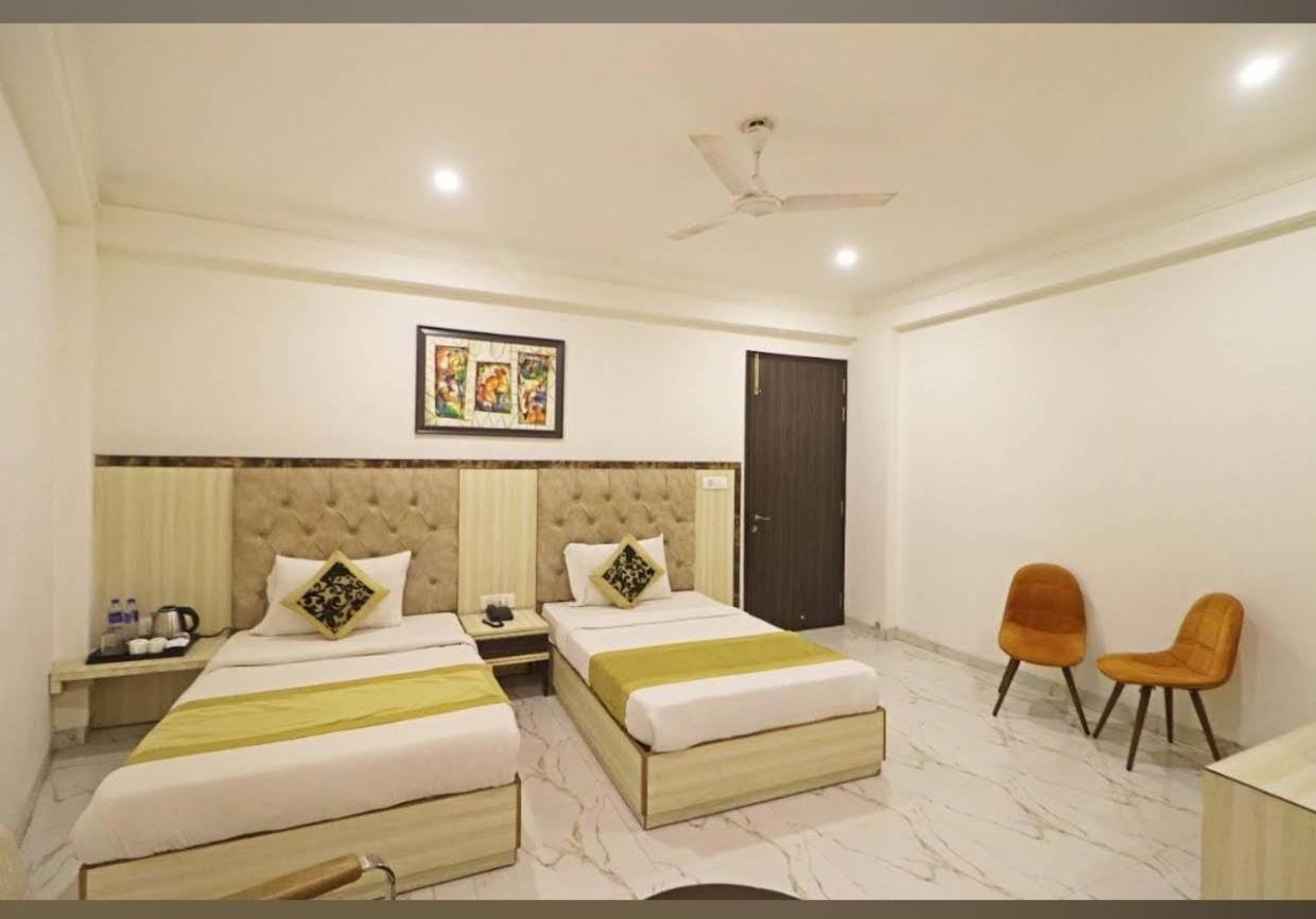 Hotel Almora Suites 4*